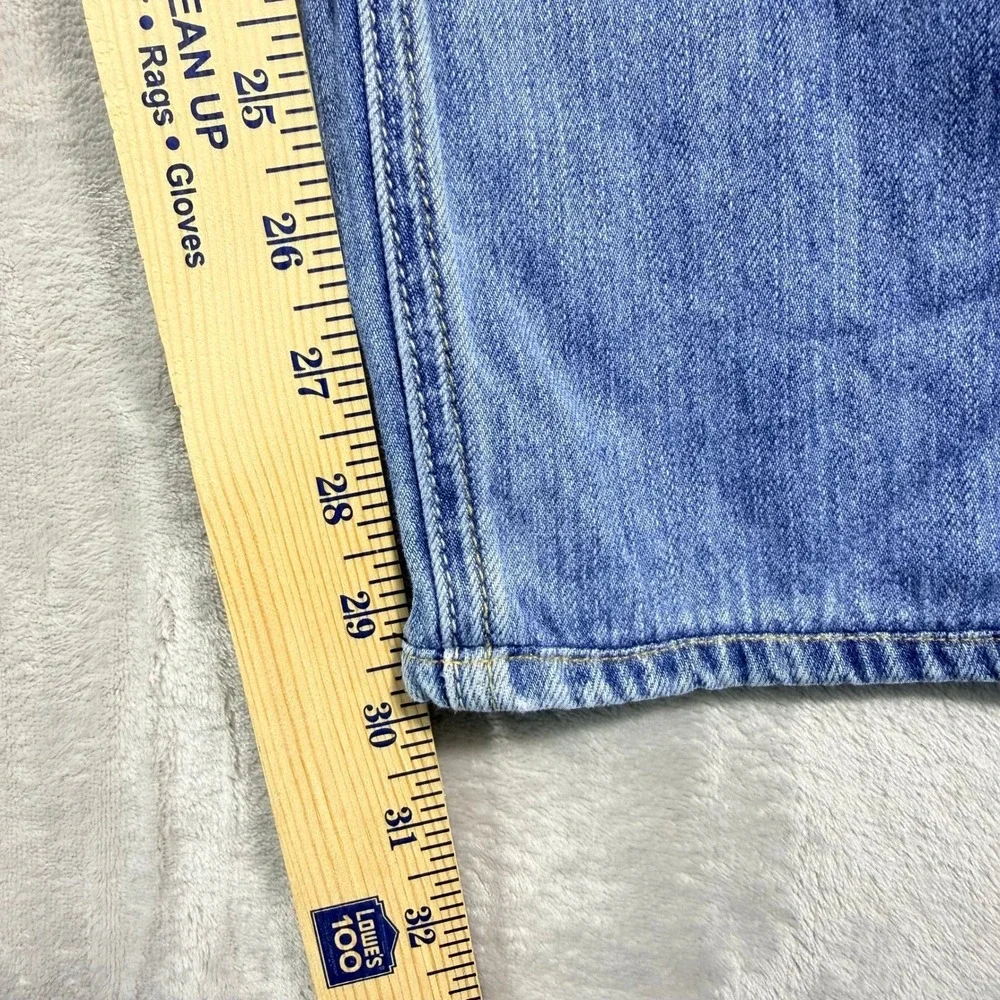 Tommy Bahama Classic Fit Jeans Mens 38x34 Blue Light‎ Wash Cotton Tencel Blend